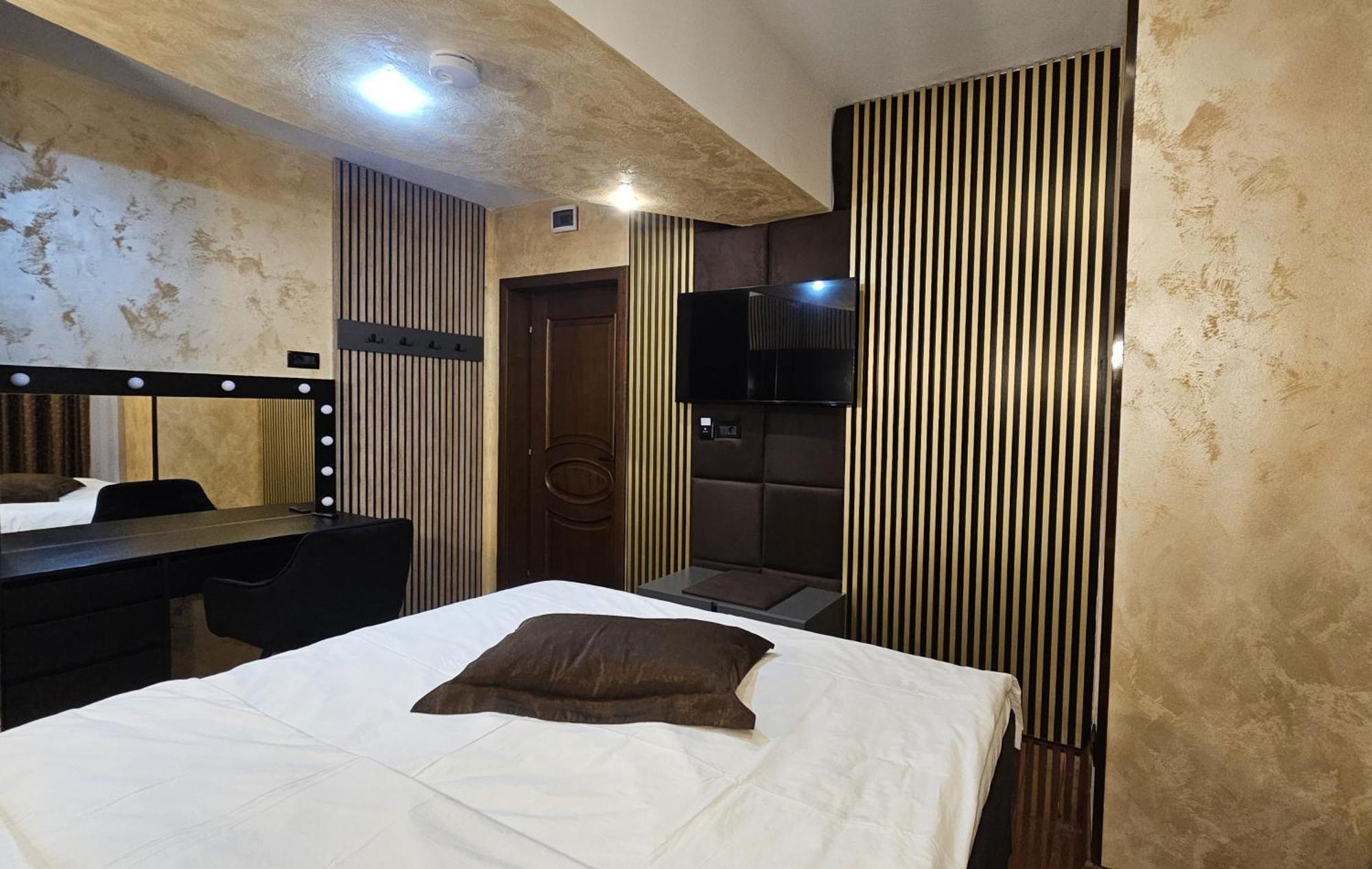 Simple Villa Rooms National Arena Self Check In Bucarest Extérieur photo